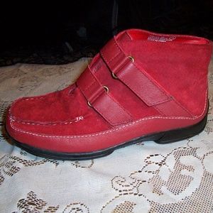Red leather Upper with white stitching 7W